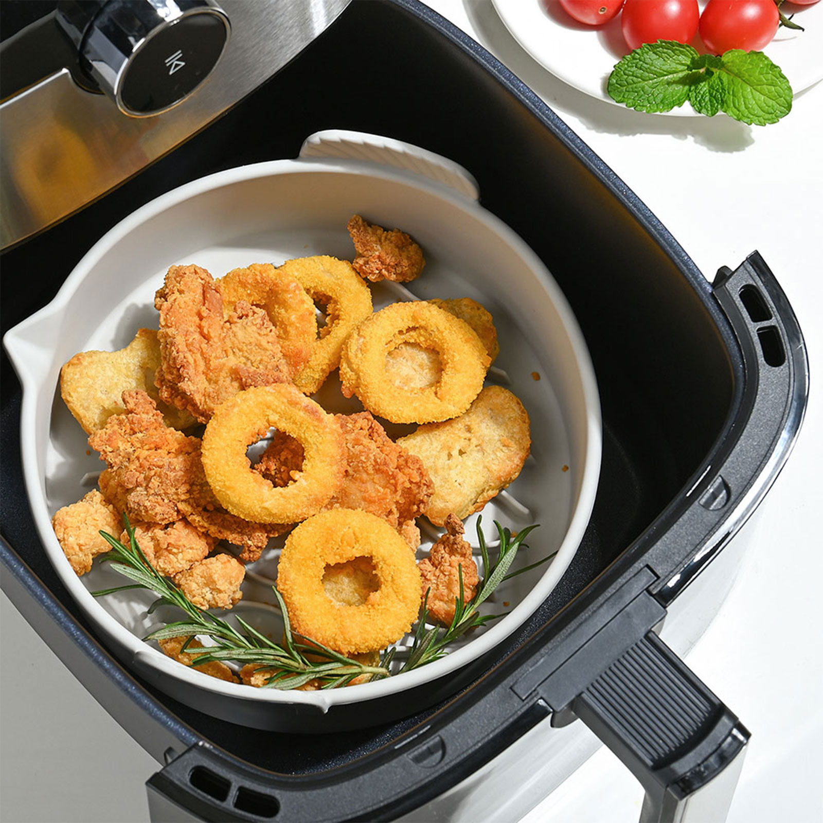 Air Fryer - エアフライヤー用シリコンライナー。繰り返し使用可能で、焦げ付き防止加工が施されており、耐熱性があり、調理に便利なキッチン用品。